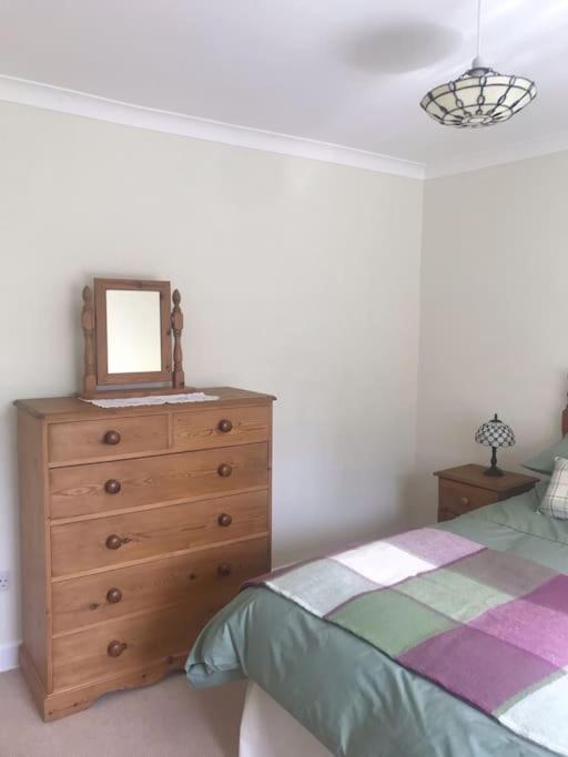 No 96 Chapel Lane - Self Contained Cottage In The Heart Of Butleigh Bagian luar foto