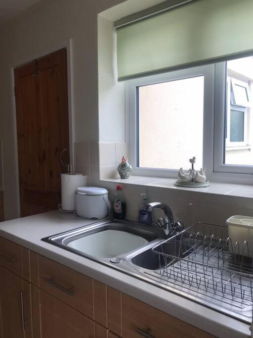 No 96 Chapel Lane - Self Contained Cottage In The Heart Of Butleigh Bagian luar foto