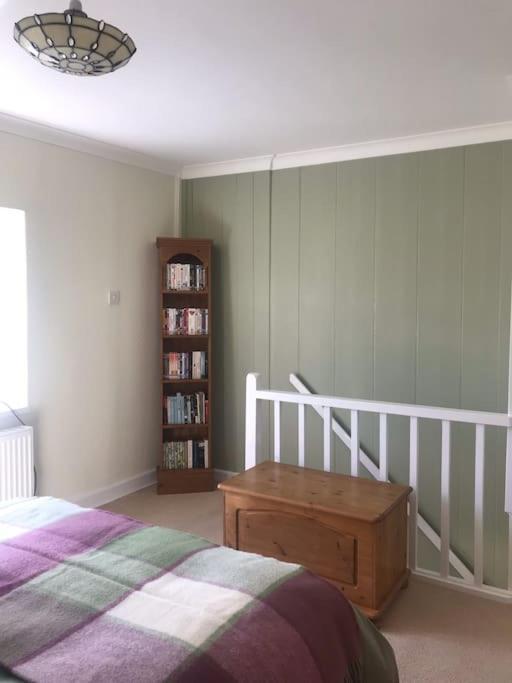 No 96 Chapel Lane - Self Contained Cottage In The Heart Of Butleigh Bagian luar foto