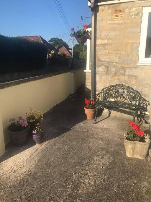 No 96 Chapel Lane - Self Contained Cottage In The Heart Of Butleigh Bagian luar foto