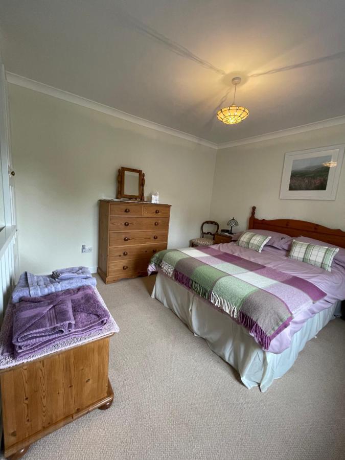 No 96 Chapel Lane - Self Contained Cottage In The Heart Of Butleigh Bagian luar foto