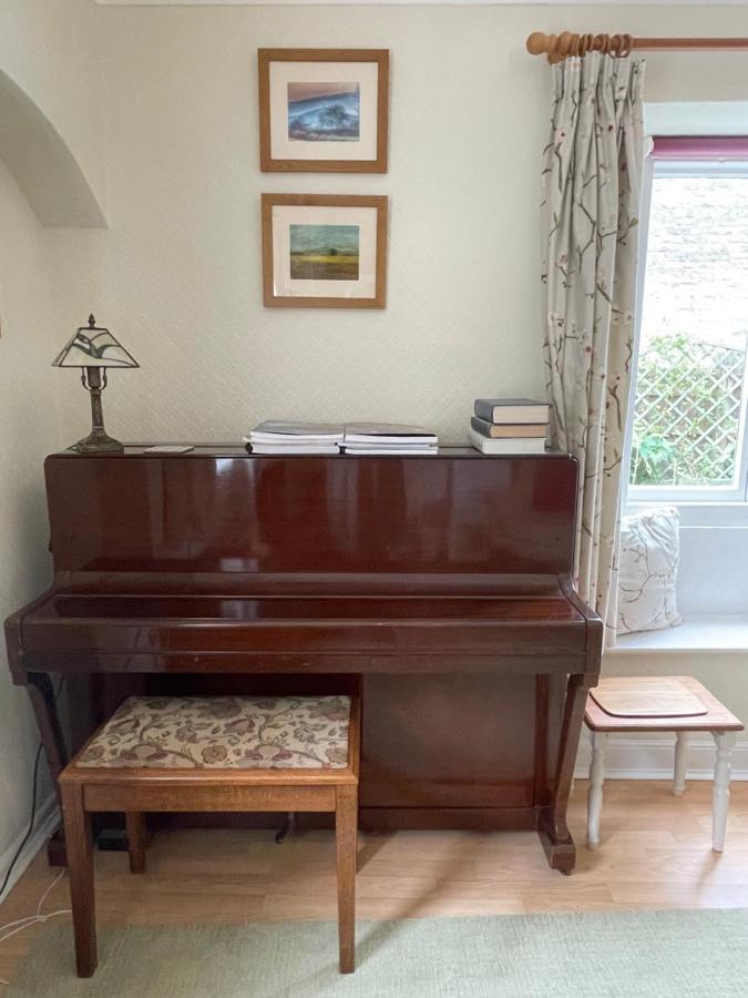 No 96 Chapel Lane - Self Contained Cottage In The Heart Of Butleigh Bagian luar foto